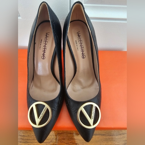 Valentino By Mario Valentino Clara Pump NEW - Picture 4 of 11